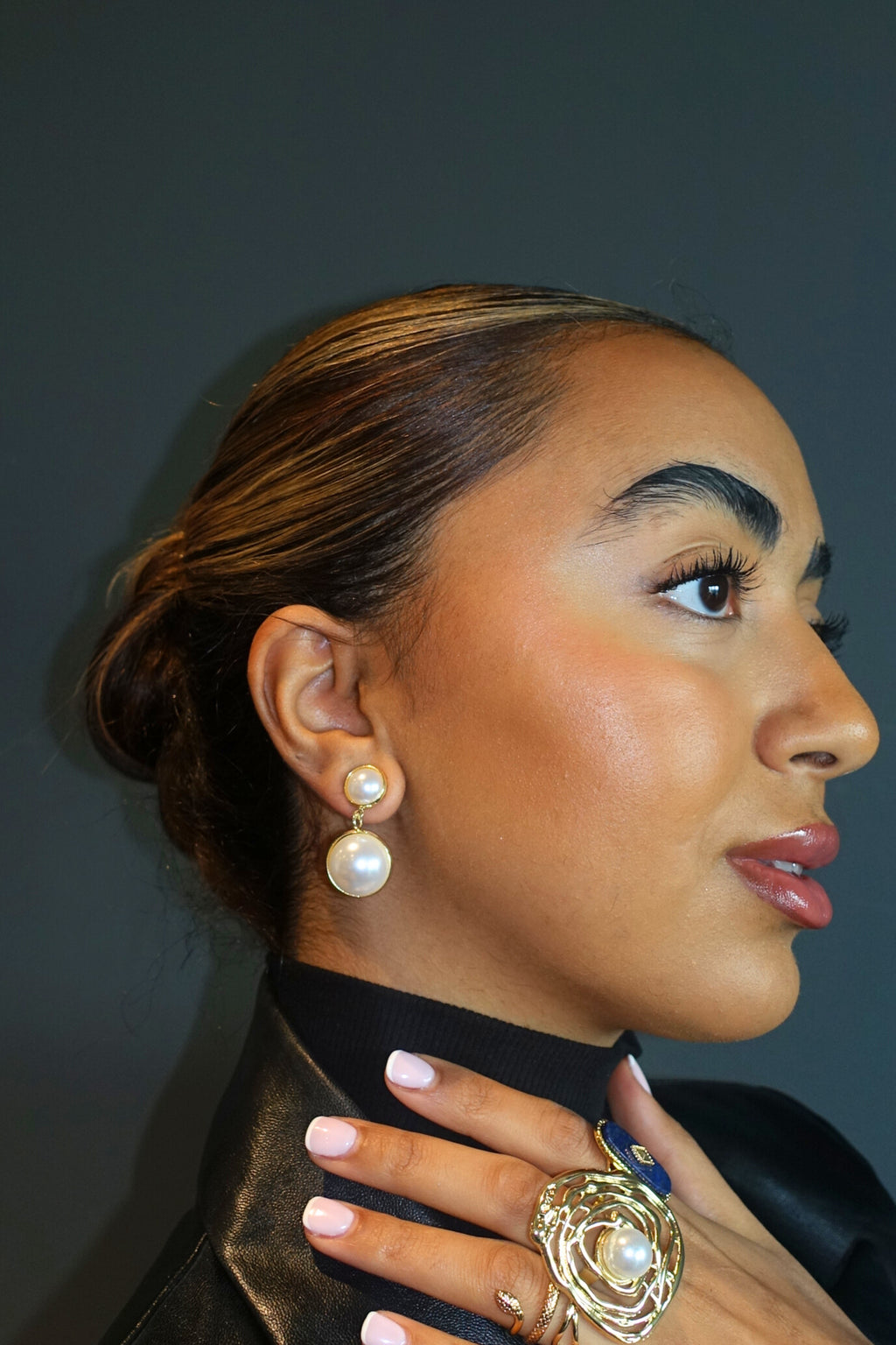 DENIZ Double Pearl Gold Earrings