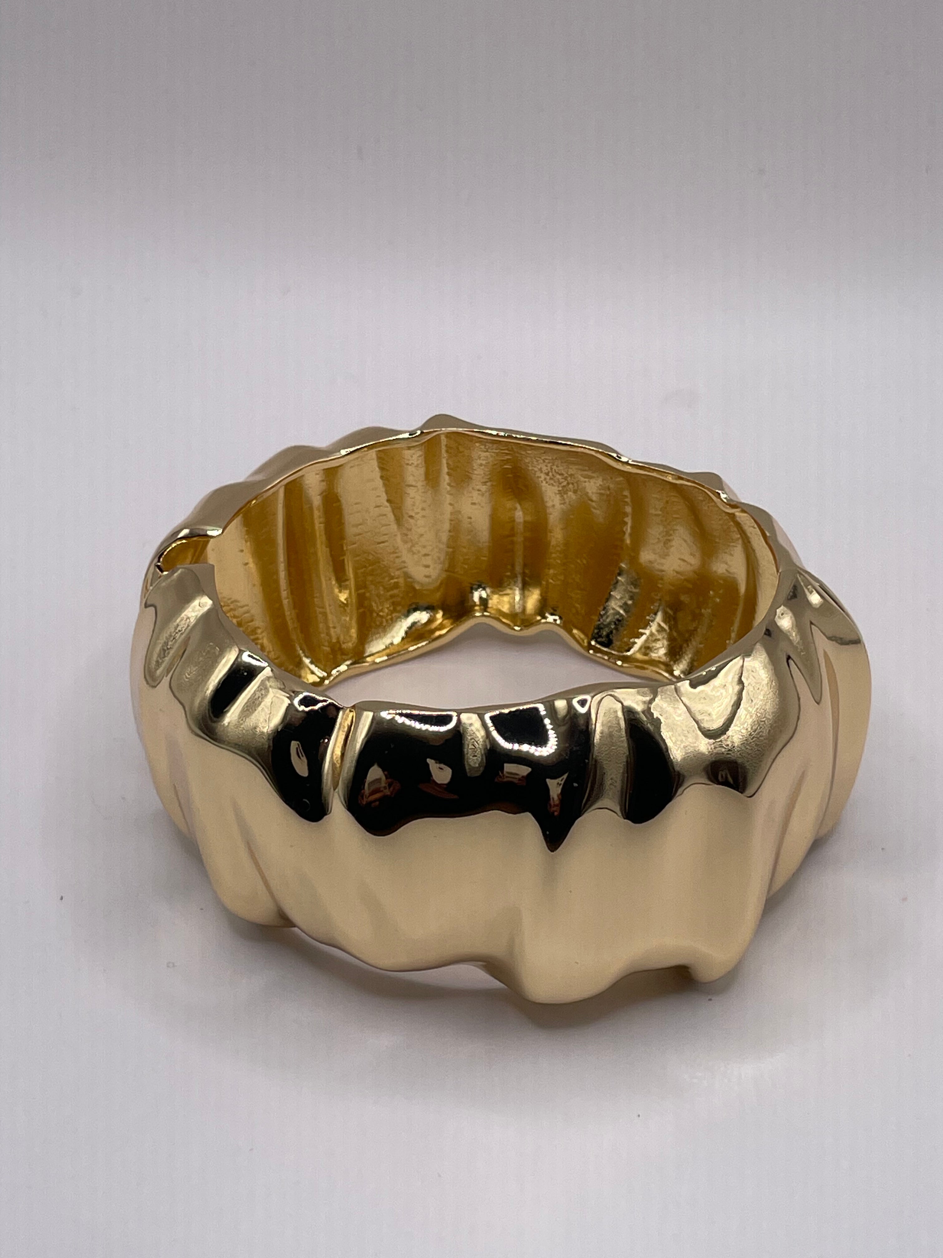 AMAYA Gold Sculptural Bracelet