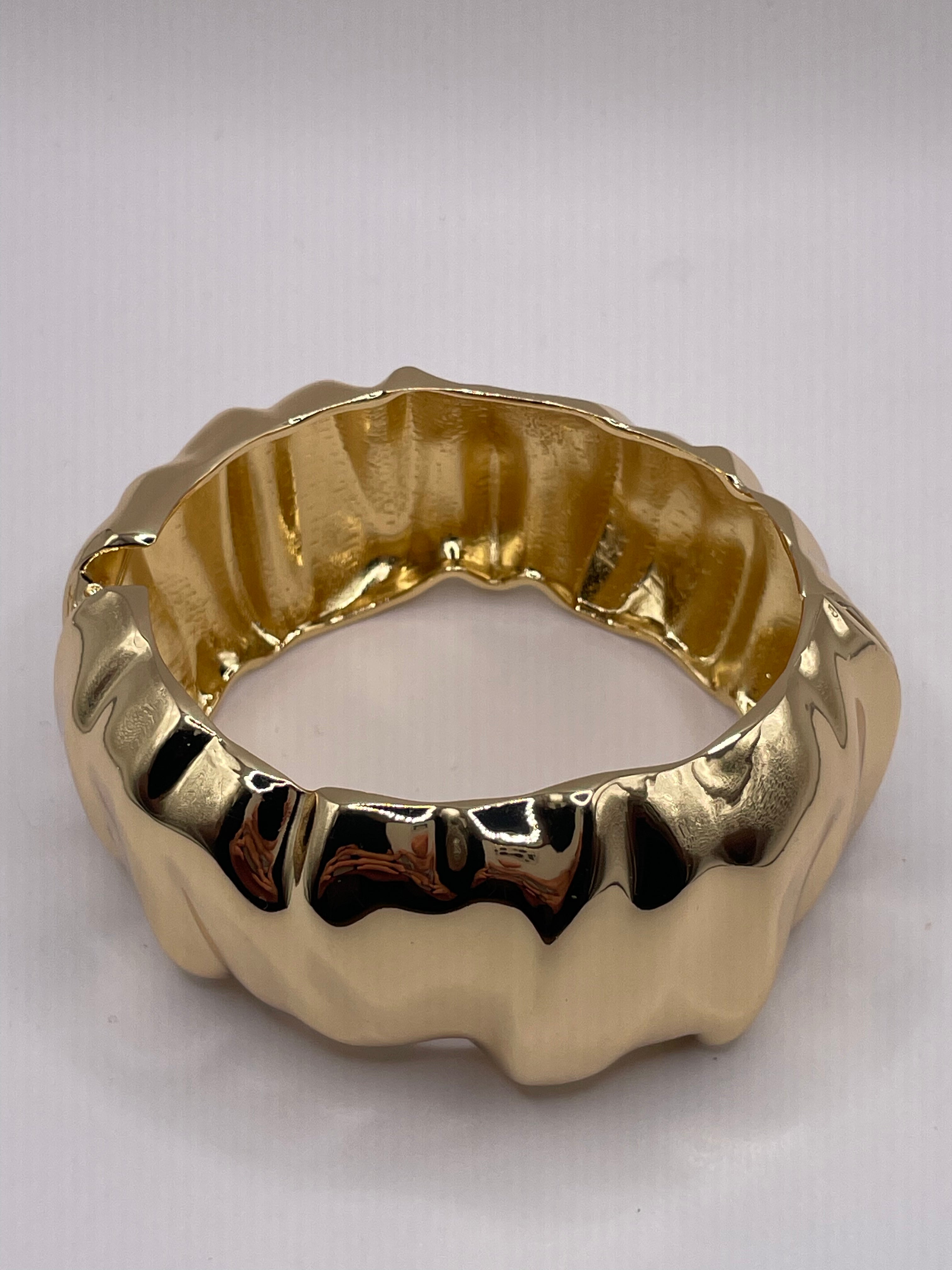 AMAYA Gold Sculptural Bracelet