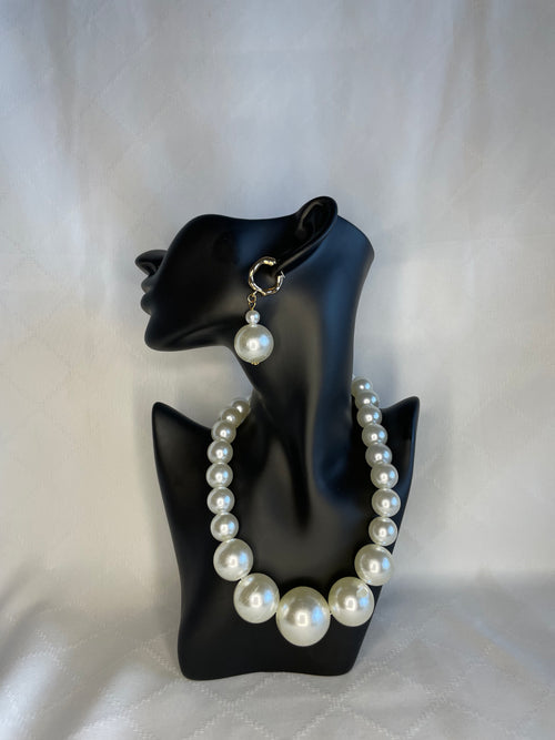 ELYA PEARL SET EARRING & NECKLACE