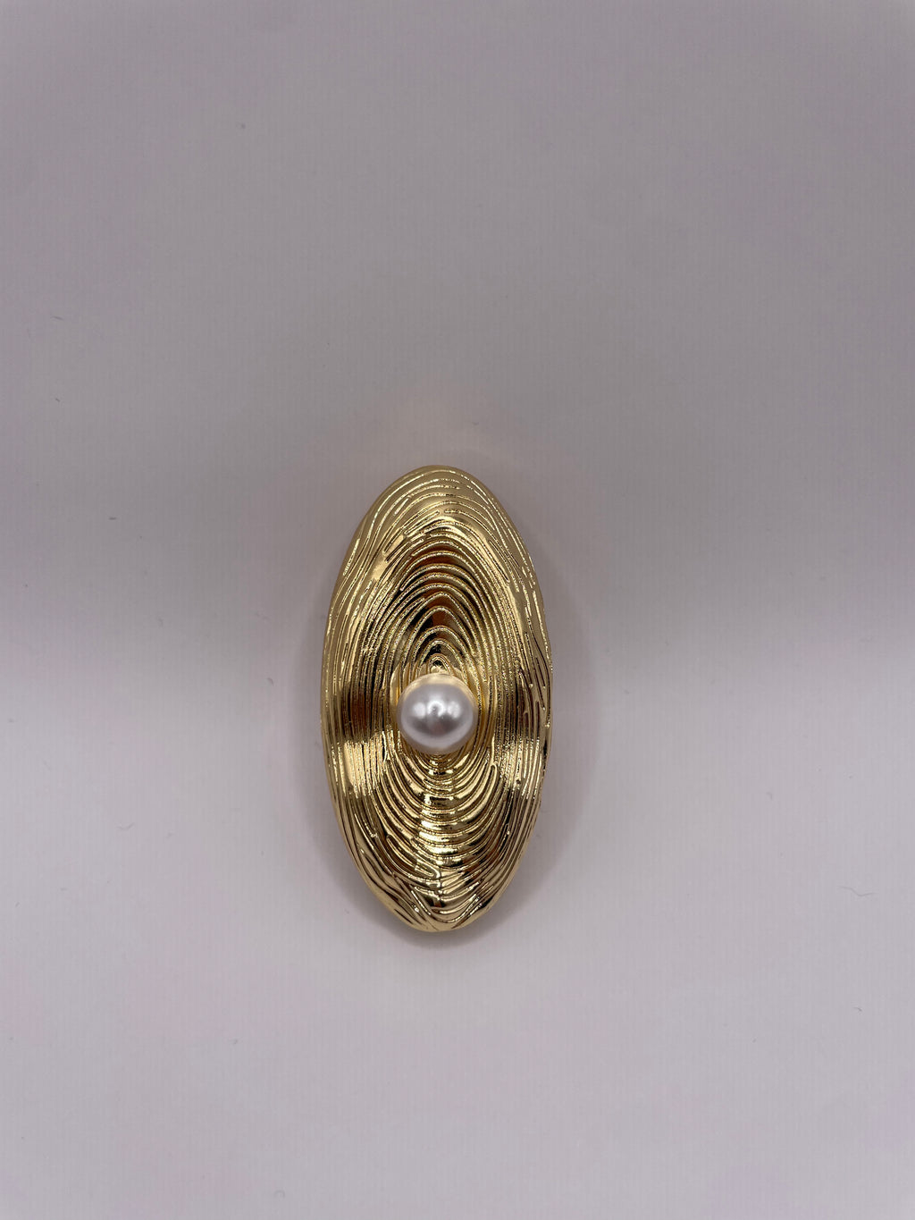 MAÏA Oversized Oval  Gold Pearl Ring